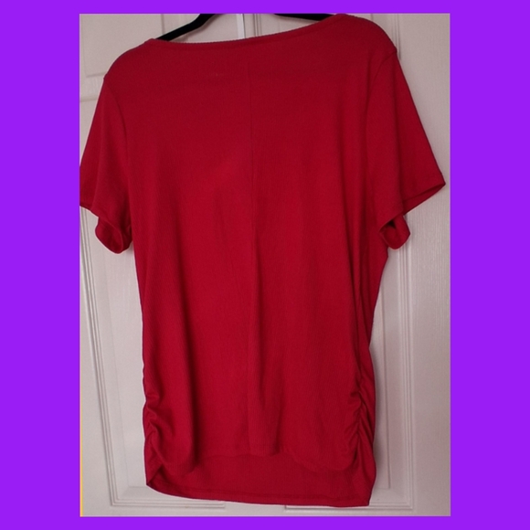 Red Top - Picture 2 of 4